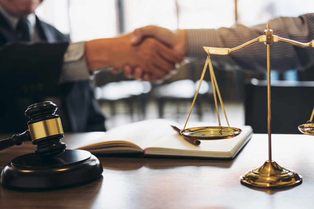 What Are The Duties Of A Business Lawyer?