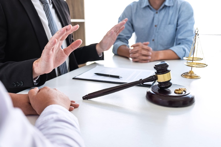 The Role of a Partnership Dispute Lawyer in Resolving Business Conflicts